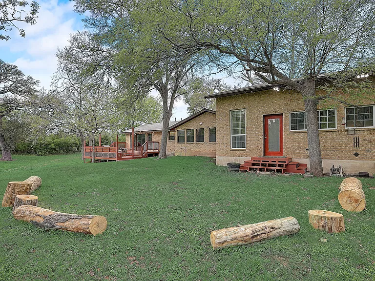 5511 N Dunlap Rd — Photo 72