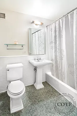 Rented by Cote Luxury Real Estate | media 26