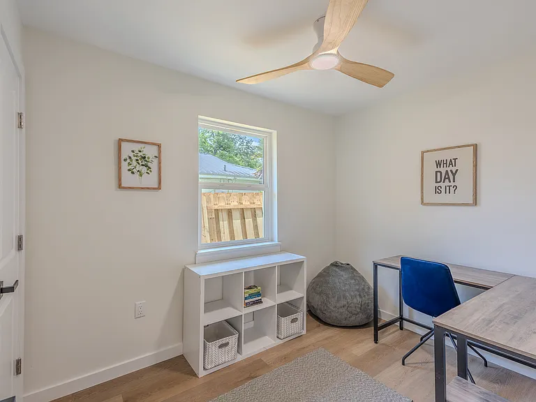 624 Vernon St — Photo 12