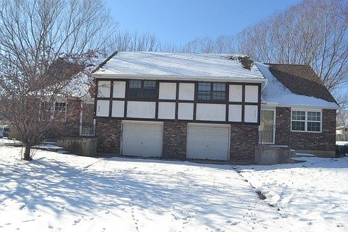 1st image of 330 N Downey Ave
