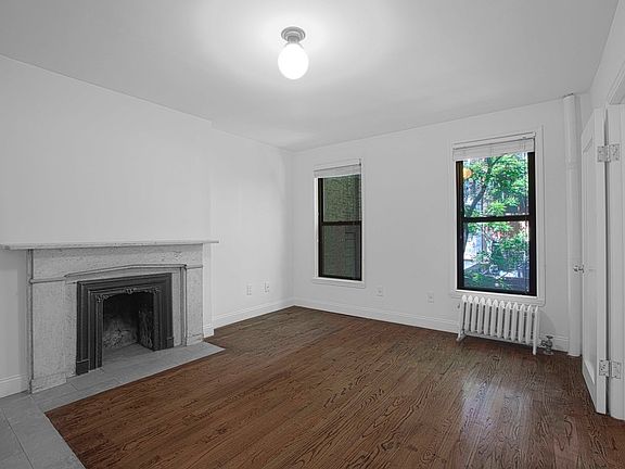3rd image of 235 W 13th St #6