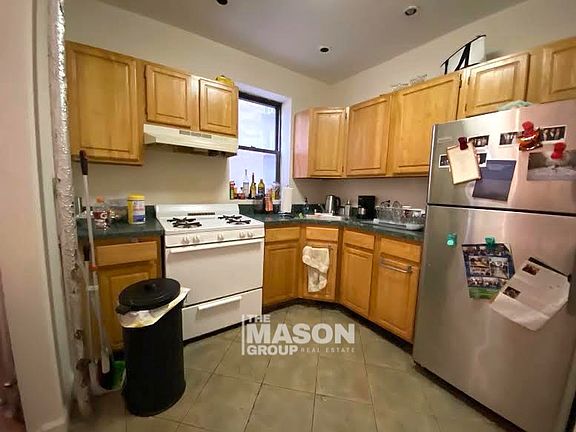 5th image of 706 Amsterdam Ave #2R