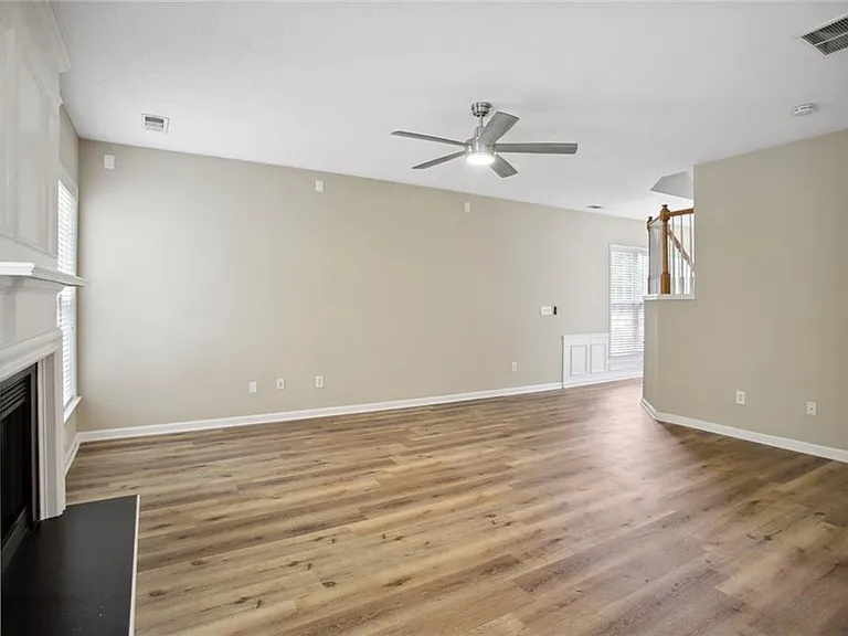 3611 Elkhorn Ct — Photo 5