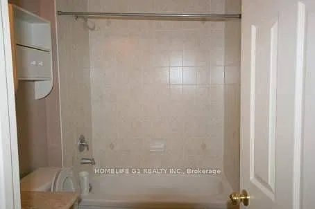 3 bed, $2,700 — Photo 2