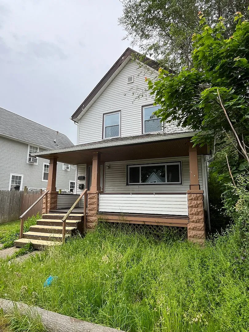 4221 Newark Avenue — Photo 2