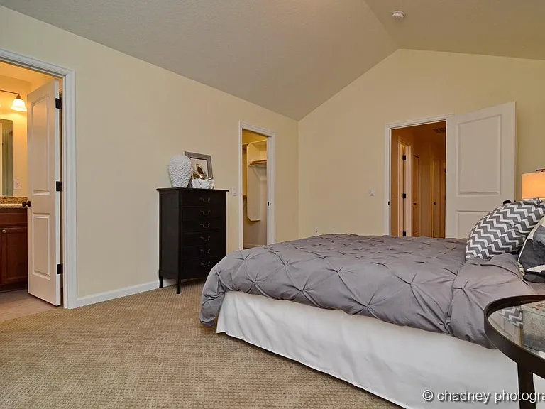 146 NE 43rd Ave — Photo 7