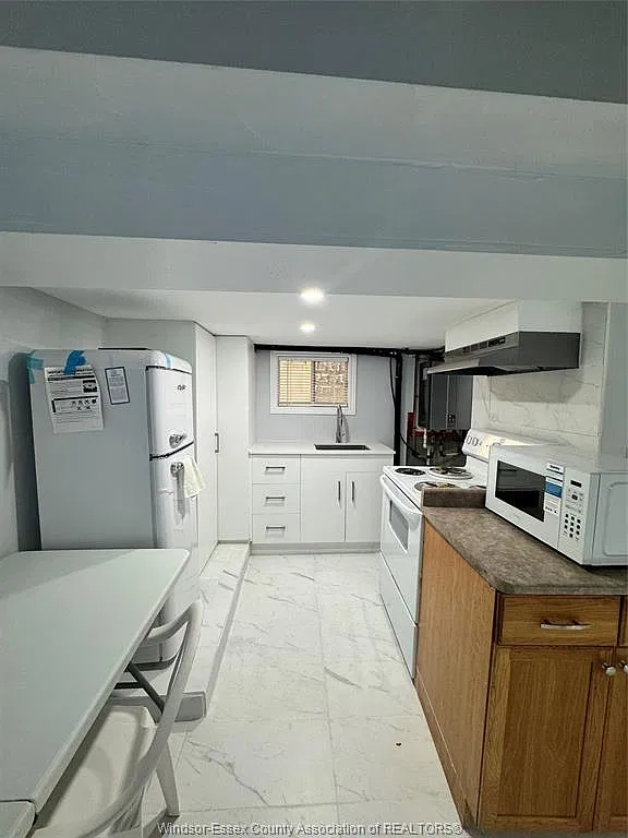 2 bed, $1,595 — Photo 3