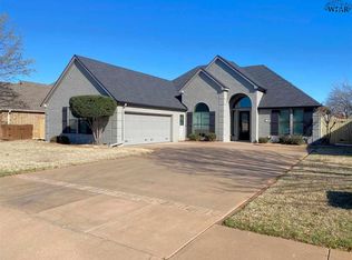 1716 Rockridge Dr, Wichita Falls, TX 76310