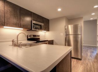 308 E Iowa St #3, Urbana, IL