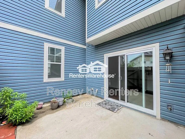 1713 Dresdon Ln — Photo 6