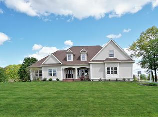 5 Muirfield Rd, Falmouth, ME 04105