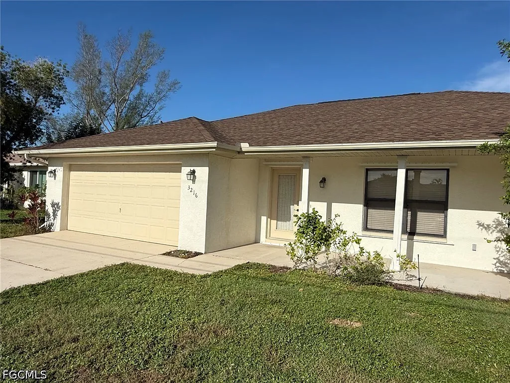 4 bed, 2.0 bath, 2155 sqft, $2,500 — Photo 2