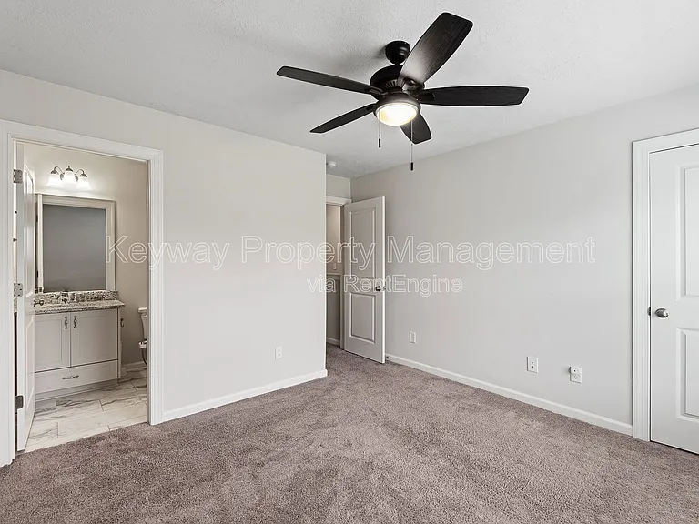 1913 Butternut Dr — Photo 9