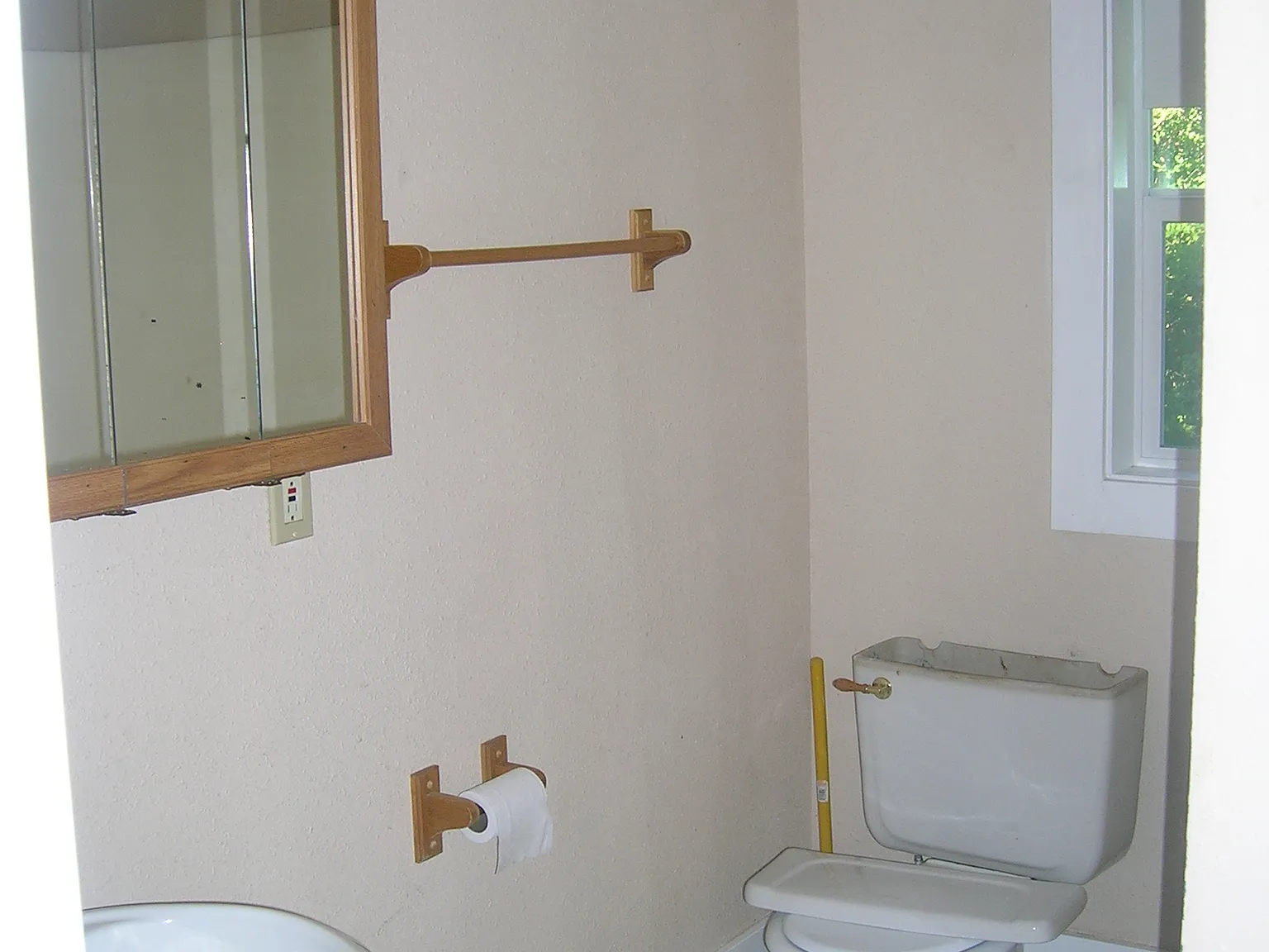 2 bed, 1060 sqft, $1,650 — Photo 3