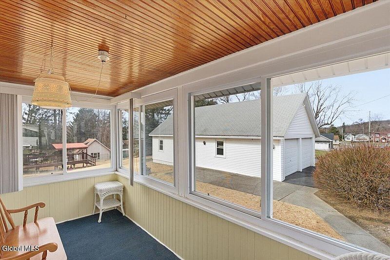 5th image of 21 Orchard Terrace
