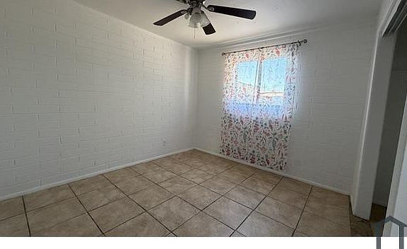 5th image of 1826 N 26th Pl Unit 4