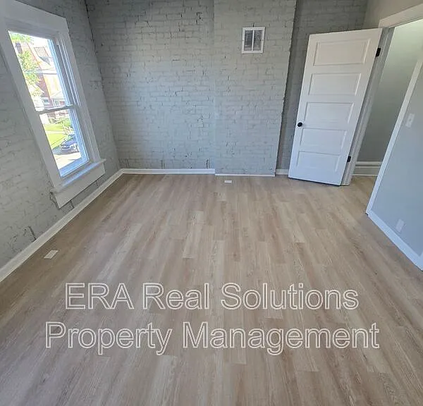 732 S Ohio Ave — Photo 10