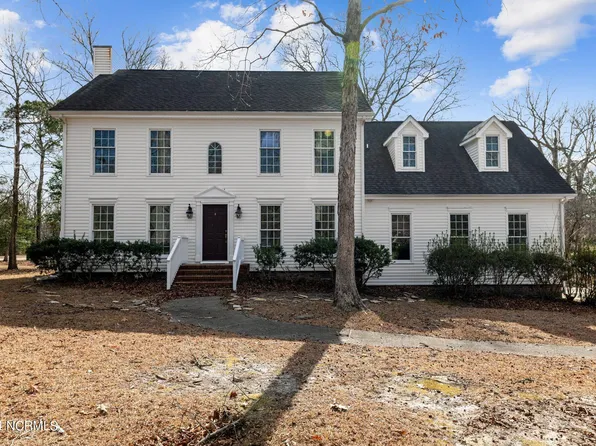 2303 Crestview Drive, New Bern, NC 28562