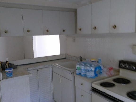 3rd image of 575 Bryant St
