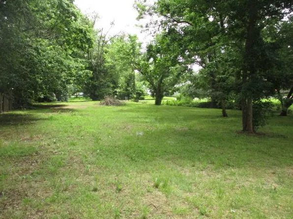 805 I St NW, Miami, OK 74354