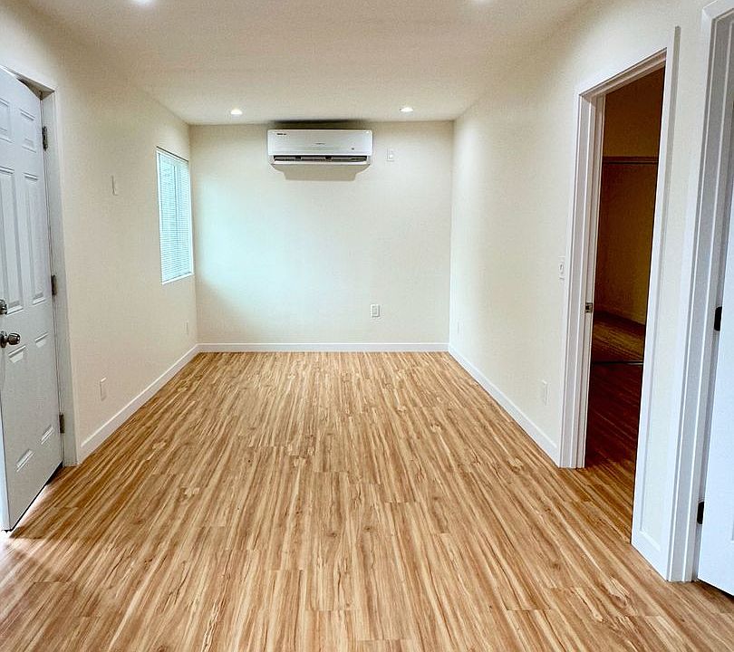 1st image of 3950 Montclair St #2860