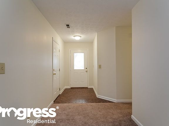 2nd image of 2442 Cheyenne Ln