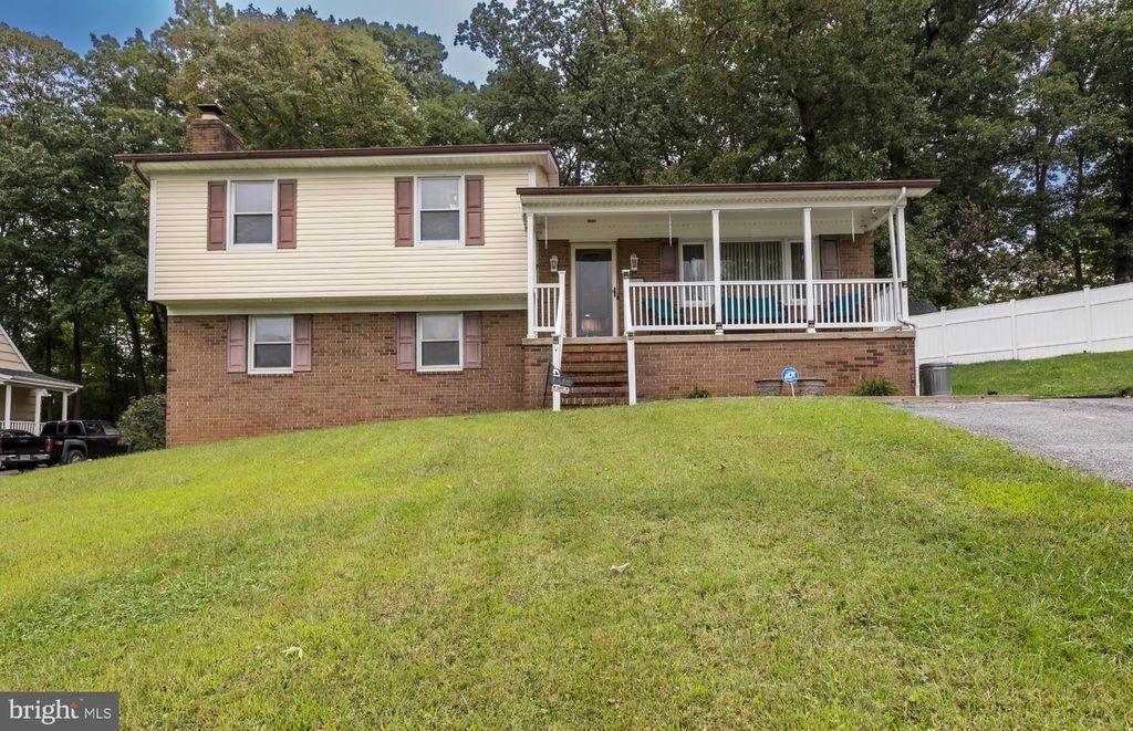 1612 Weyburn Rd, Baltimore, MD 21237