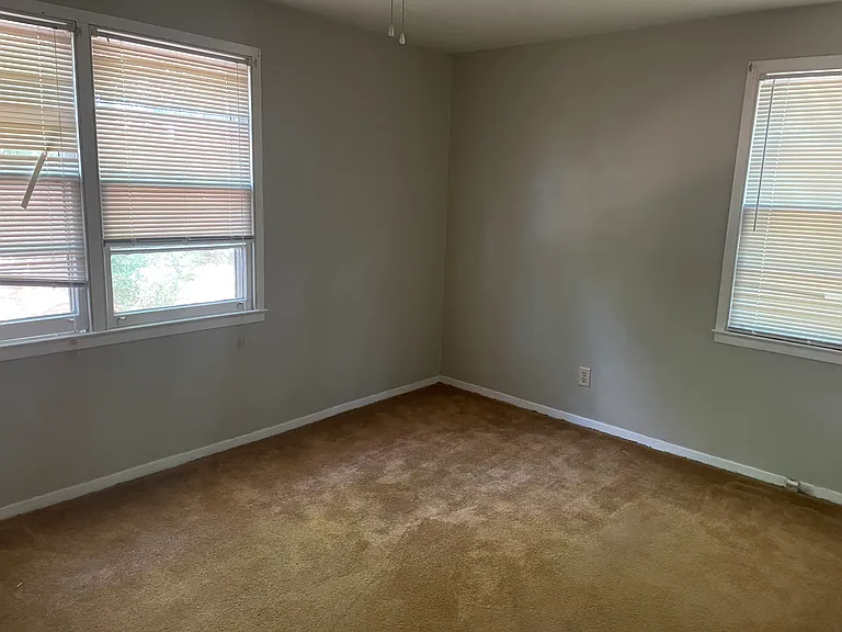 3802 Farwood Dr — Photo 4