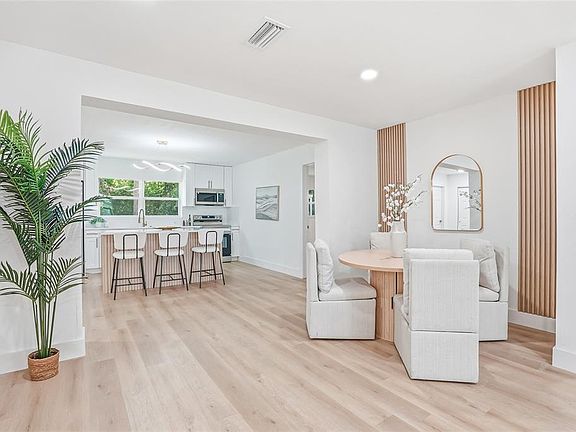 3rd image of 3917 W PINE STREET