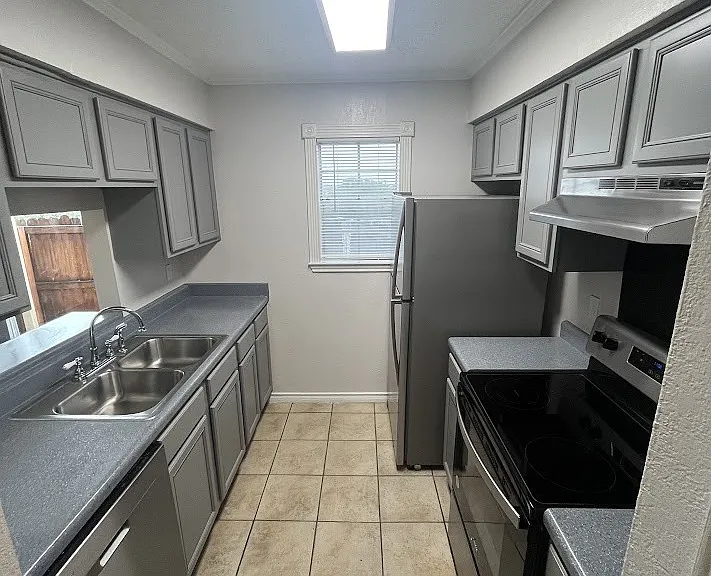 Le Montreaux Apartments — Photo 132