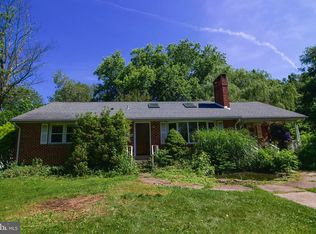 208 E Evesham Rd, Cherry Hill, NJ 08003