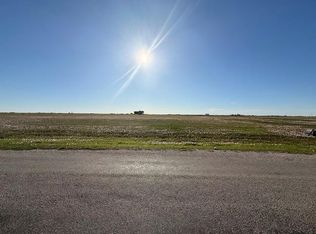 884 Bay Dr, Palacios, TX 77465