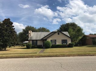 6390 Forestgate Rd, Horn Lake, MS 38637