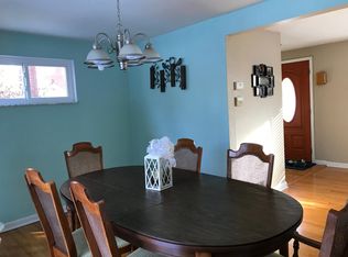 322 Orchard Dr, Blawnox, PA 15238