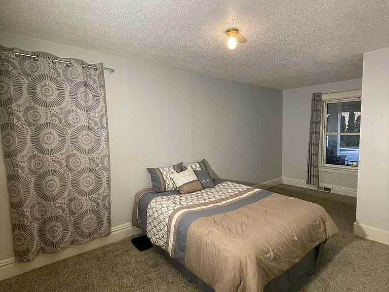 1135 Tamarack Ave NW #1 — Photo 11