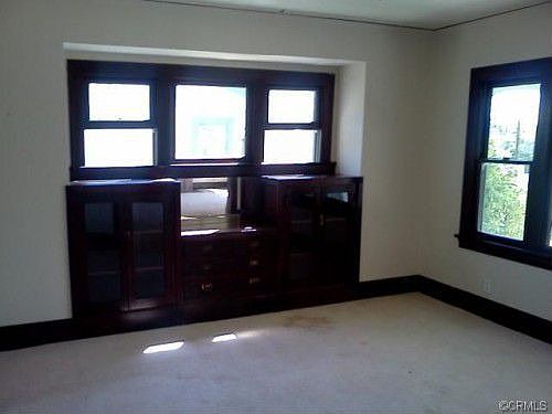 4th image of 5224 Hartwick St