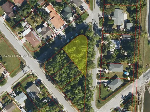 5411 Texas Ave, Naples, FL 34113