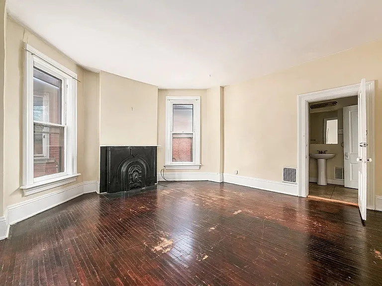 41 King Ave #D — Photo 9