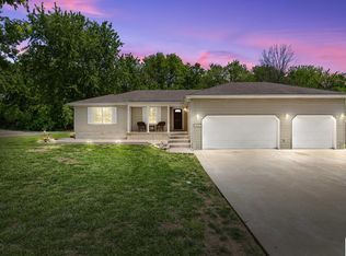1820 Apple Tree Ln, Sedalia, MO 65301