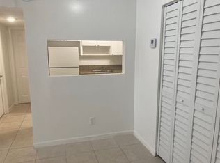 5875 SW 41st St #D5, Fort Lauderdale, FL 33314