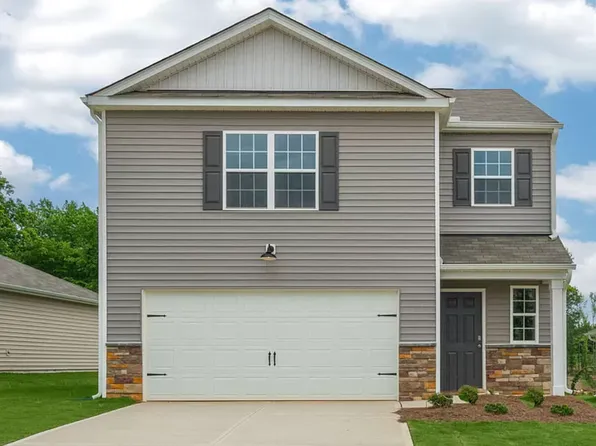 135 Palm Dr, Sanford, NC 27332