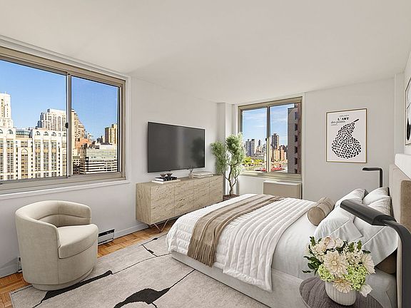 4th image of 555 Main St APT 1602