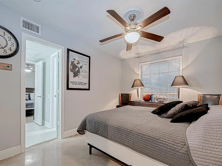1860 White Oak Dr #375 — Photo 36