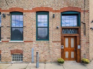 1210 W Fry St APT 3, Chicago, IL 60642