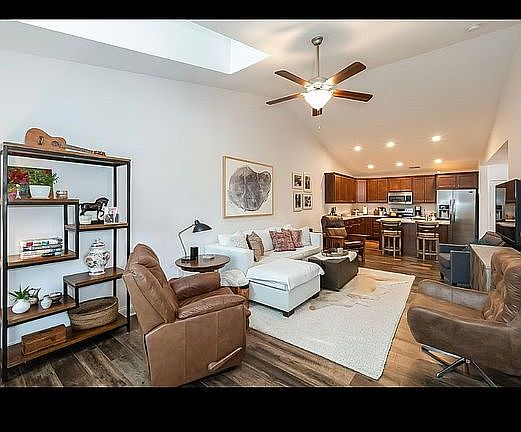 3rd image of 733 Newtown Springs Dr