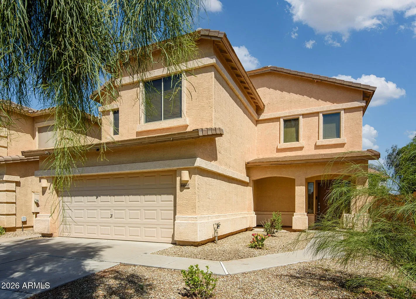 3 bed, 2.5 bath, 2201 sqft, $1,850 — Photo 1