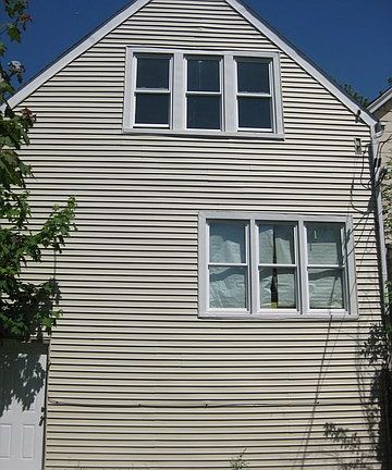 2nd image of 8132 S Escanaba Ave #1