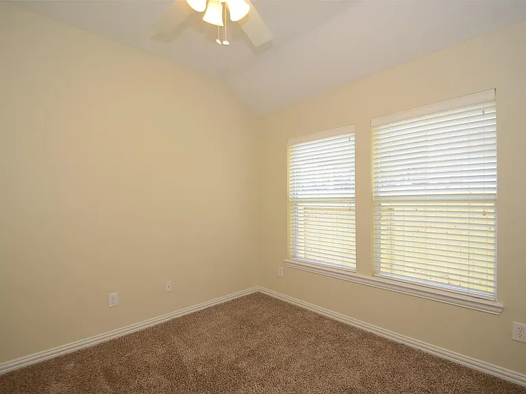 23207 Dewflower Dr — Photo 22