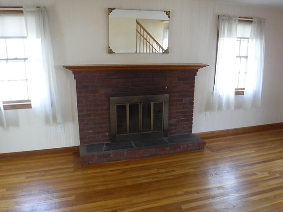 4th image of 290 West St