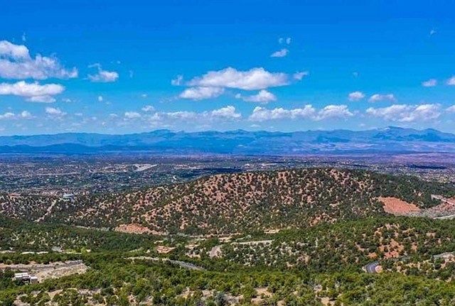2nd image of 1144 S Summit Rdg Lot 16